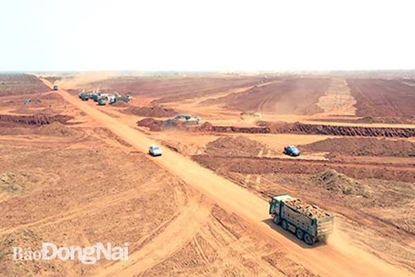 Đồng Nai đã bàn giao cho chủ đầu tư khoảng 195ha thuộc khu vực dự trữ đất dôi dư (khu vực 722ha) để phục vụ dự trữ đất trong quá trình thi công hạng mục san nền