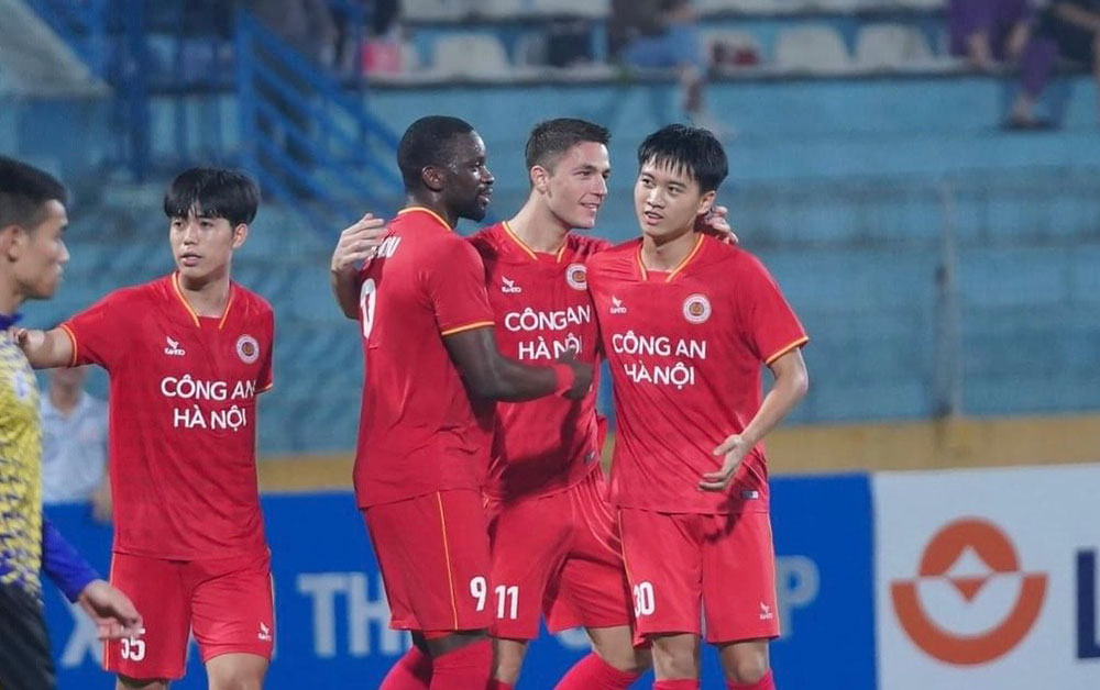 Công an Hà Nội từng thắng Hà Nội FC 4-0 và đoạt chức á quân Giải Tứ hùng LienVietPostBank Cup