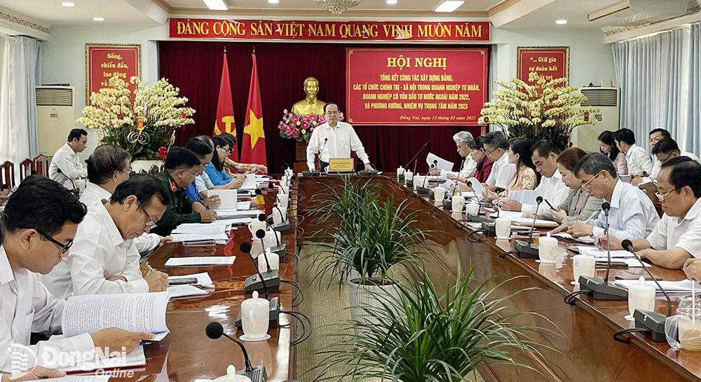Phó bí thư Tỉnh ủy Quản Minh Cường chủ trì hội nghị
