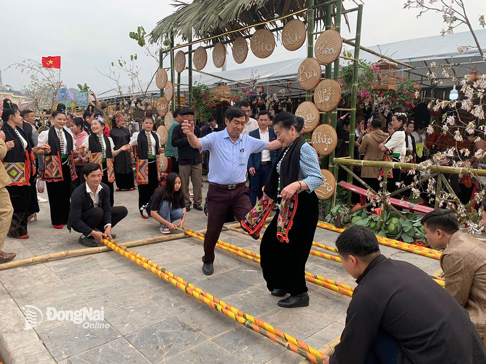 Phong phú các hoạt động văn nghệ tại lễ hội Mùa hoa ban TP.Sơn La, tỉnh Sơn La năm 2023