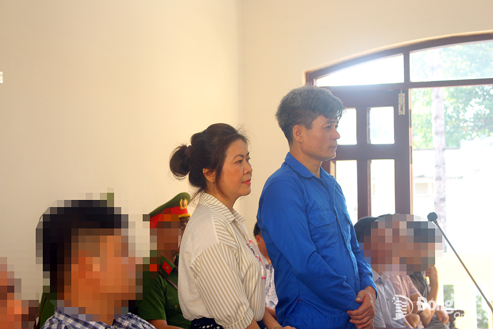 Bị cáo Nguyễn Thái Hưng và Vũ Thị Kim Hoàng tại phiên tòa xét xử phúc thẩm