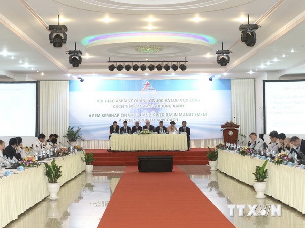 Hội thảo ASEM về quản lý nước và lưu vực sông tại Cần Thơ năm 2013. (Ảnh: TTXVN)