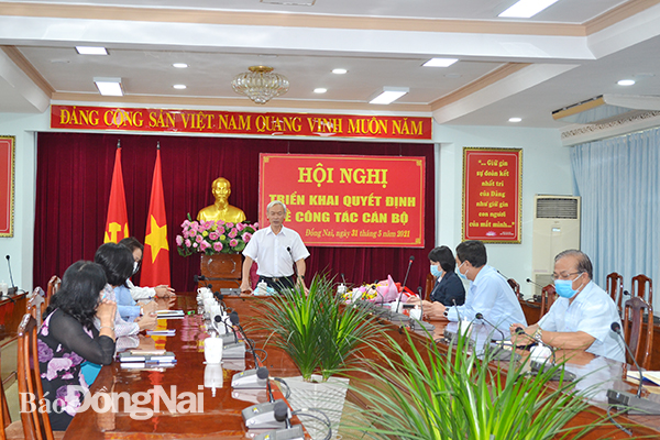 Đồng chí Bí thư Tỉnh ủy Nguyễn Phú Cường, phát biểu tại Hội nghị.
