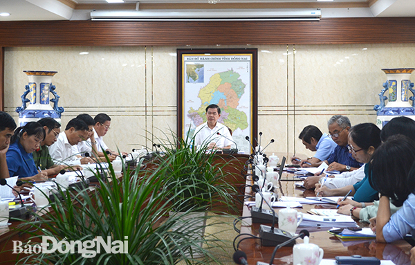 Bí thư Tỉnh ủy Nguyễn Hồng Lĩnh kết luận hội nghị.