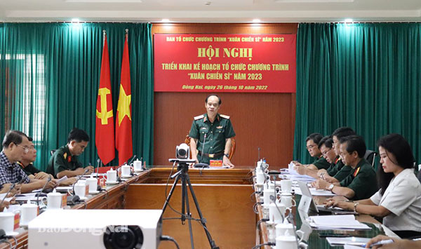  Đồng chí thiếu tướng Hoàng Đình Chung phát biểu kết luận buổi làm việc. Ảnh: Nguyệt Hà