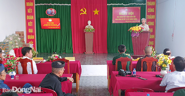Bí thư Huyện ủy Xuân Lộc Lê Kim Bằng phát biểu tại ngày hội