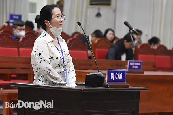Bị cáo Trần Thị Thanh Vân tại phiên tòa xét xử ngày 4-11