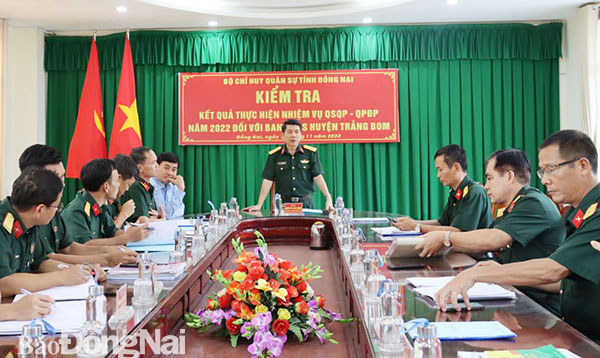 Đại tá Nguyễn Văn Dũng phát biểu kết luận tại buổi kiểm tra
