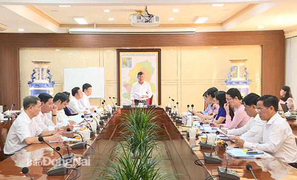 Phó bí thư thường trực Tỉnh ủy Hồ Thanh Sơn kết luận tại hội nghị.