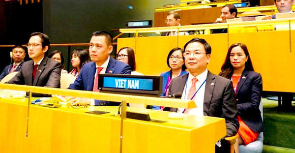 Đoàn Việt Nam tham dự phiên họp bỏ phiếu và công bố kết quả thành viên Hội đồng Nhân quyền LHQ nhiệm kỳ 2023-2025. Ảnh: dangcongsan.vn